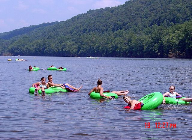 Delaware River Tubing Trip